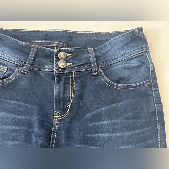 Wallflower Denim Deluxe Dark Wash Blue Women's Jeans Size 7 - Picture 3 of 16